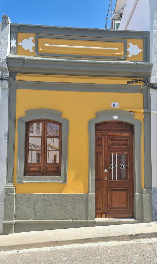 Different House Holidays Fuzeta Exterior photo